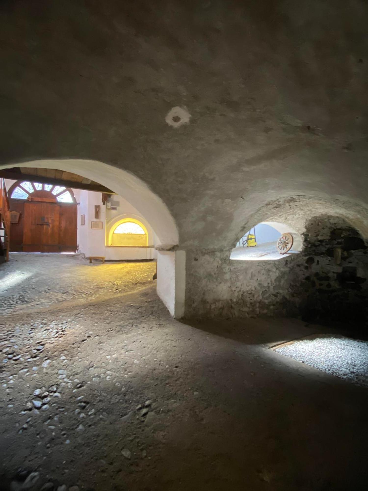 Casa Nel Centro Storico Di Borno别墅 外观 照片