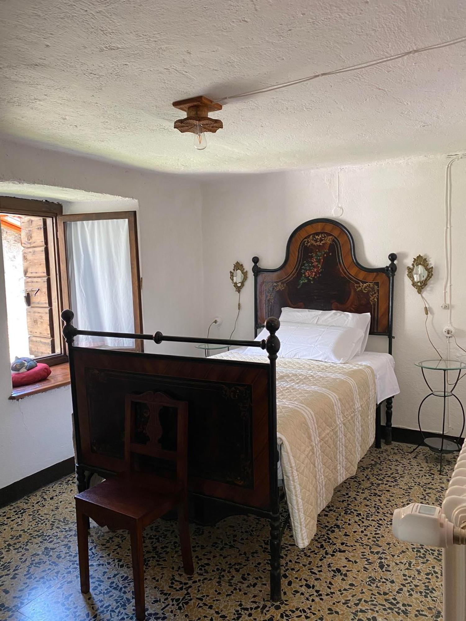 Casa Nel Centro Storico Di Borno别墅 外观 照片
