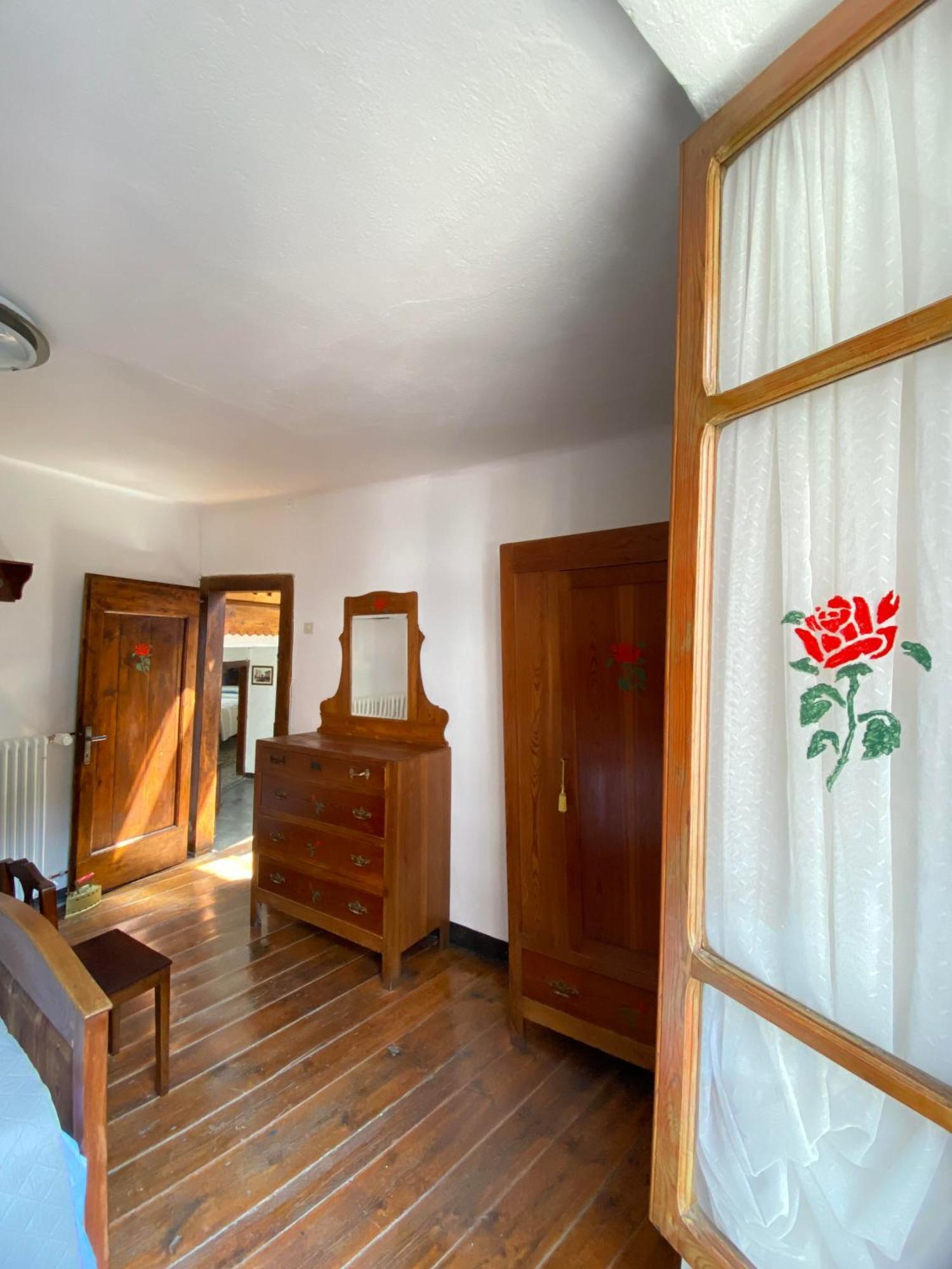 Casa Nel Centro Storico Di Borno别墅 外观 照片