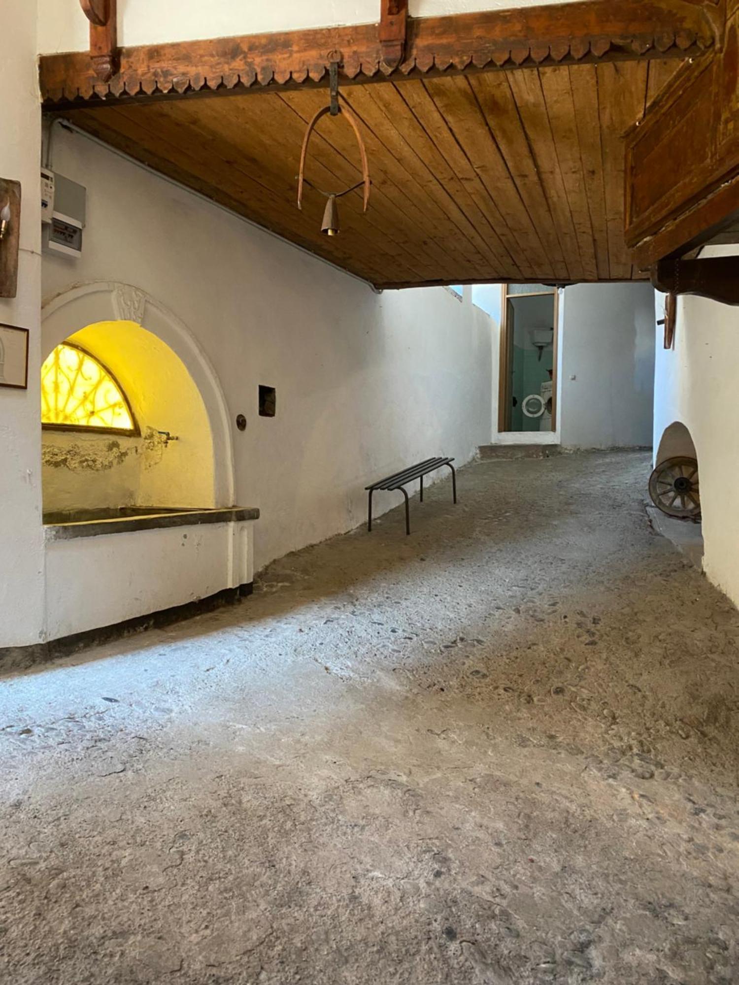 Casa Nel Centro Storico Di Borno别墅 外观 照片